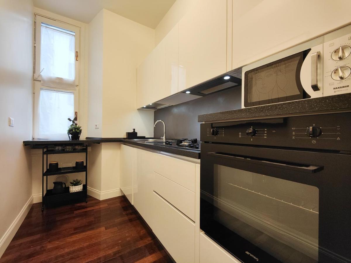 Designed Pop Apartment 2 Bedrooms, 2 Baths In Milan Center - Wifi, Ac, Steps From Subway M1 And M2, Central Station And Airport Connected Exterior photo
